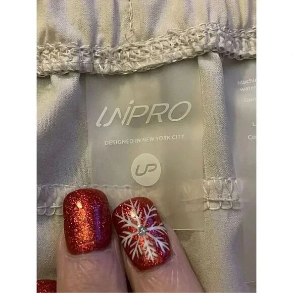 Unipro Women's Mid-Rise Elastic Waist Crop Pants White Size M - Picture 3 of 4